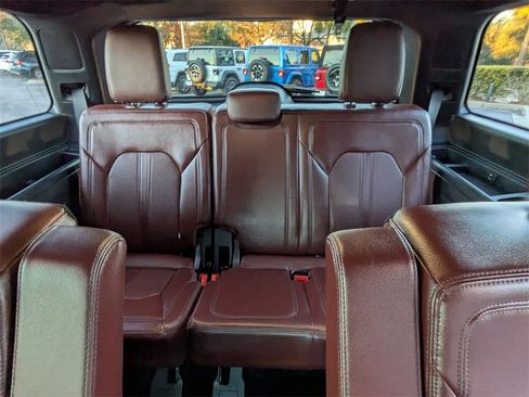 Used 2022 Ford Expedition Limited image 15