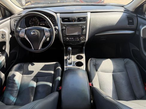 Used 2015 Nissan Altima 2.5 SL w/ Technology Package FWD image 18