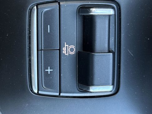 Used 2023 GMC Sierra 1500 Denali w/ Denali Reserve Package image 28