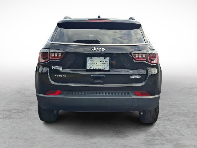 Used 2025 Jeep Compass Latitude AWD/4WD image 5
