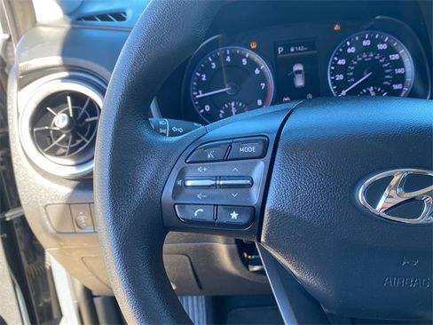 Used 2023 Hyundai Kona SEL image 23
