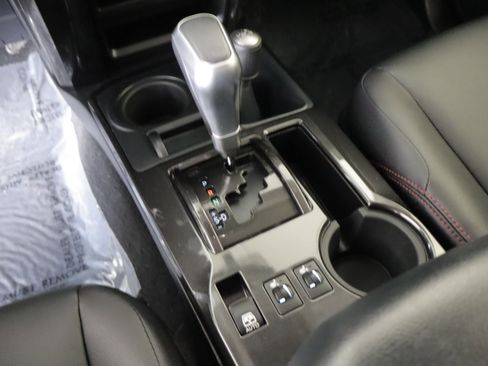Used 2015 Toyota 4Runner TRD Pro AWD/4WD image 16