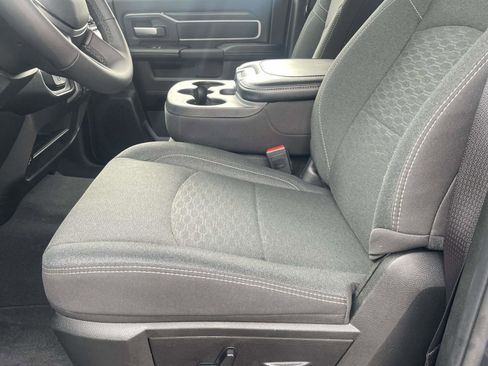 Used 2025 RAM 2500 Big Horn image 12