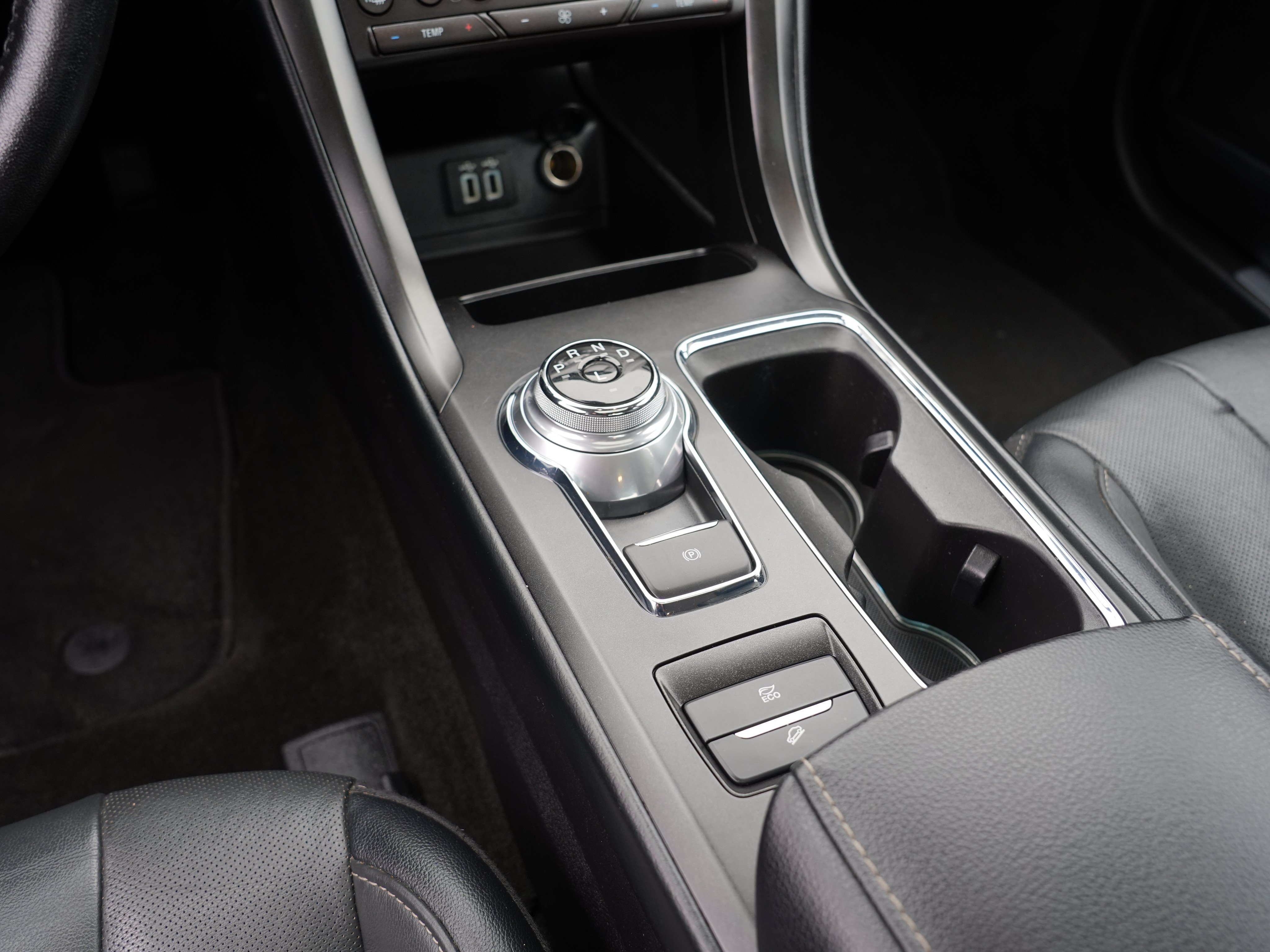 Used 2019 Ford Fusion Titanium FWD image 24