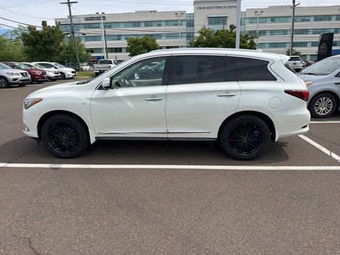 Used 2019 INFINITI QX60 Luxe w/ Essential Package AWD/4WD image 7