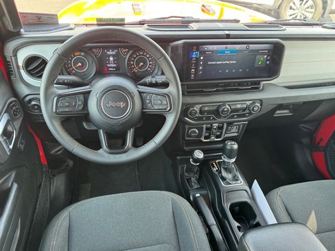 Used 2024 Jeep Wrangler Sport S image 11