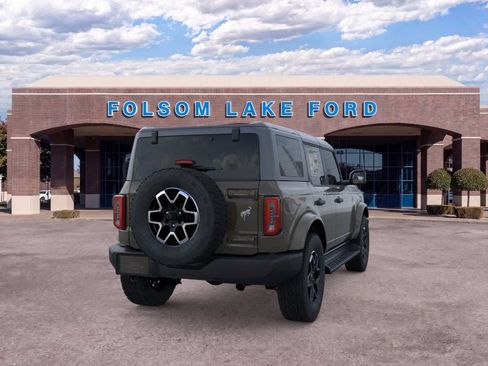 New 2026 Ford Bronco Outer Banks AWD/4WD image 8