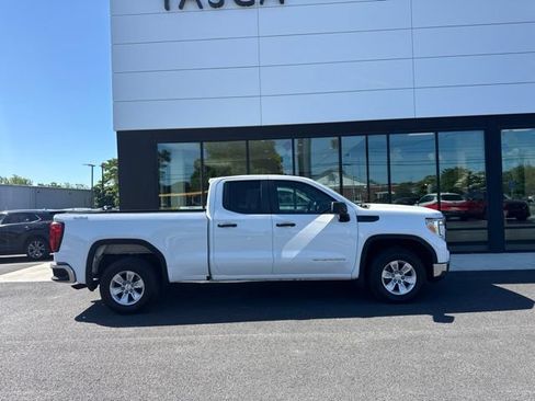 Used 2022 GMC Sierra 1500 Pro w/ Convenience Package AWD/4WD image 2