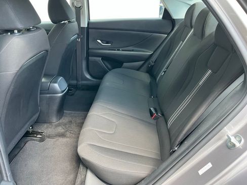 Used 2023 Hyundai Elantra SEL FWD image 21