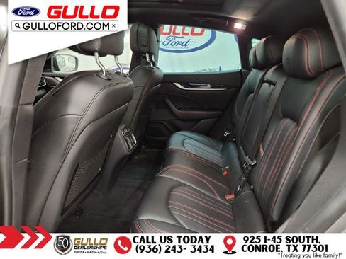 Used 2021 Maserati Levante image 14