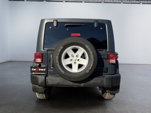 Used 2017 Jeep Wrangler Unlimited Sport w/ Quick Order Package 24S AWD/4WD image 15