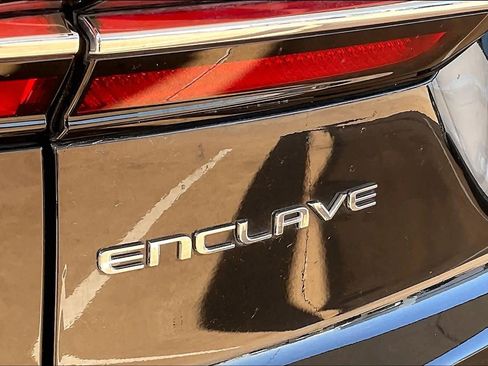 Certified 2025 Buick Enclave Preferred image 11