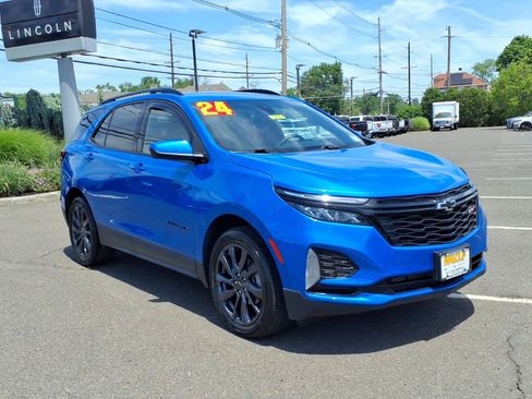 Used 2024 Chevrolet Equinox RS w/ LPO, Floor Liner Package AWD/4WD image 1