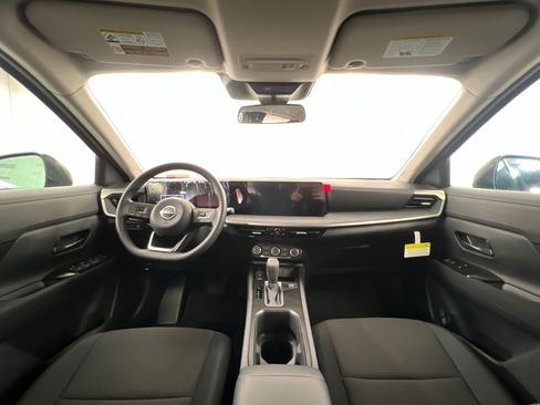 New 2026 Nissan Kicks S FWD image 9