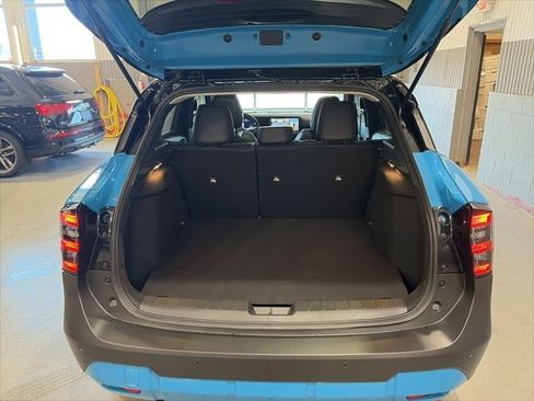 New 2026 Nissan Kicks SR w/ SR Premium Package AWD/4WD image 13