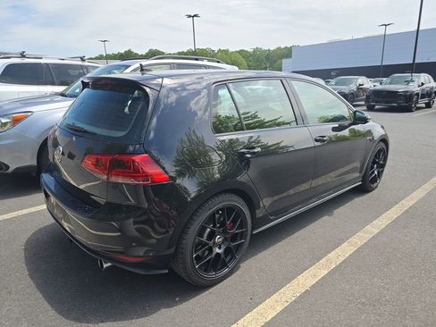 Used 2016 Volkswagen Golf 4-Door FWD image 2
