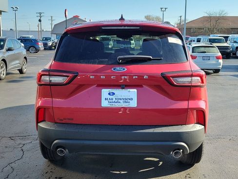 New 2026 Ford Escape ST-Line w/ Cold Weather Package image 5