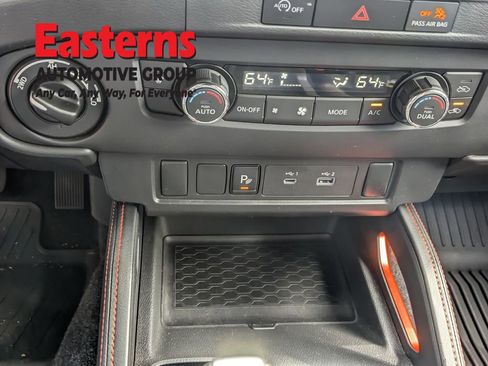Used 2024 Nissan Frontier PRO-4X w/ Technology Package AWD/4WD image 20