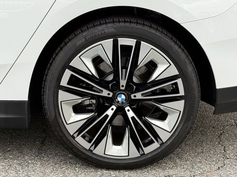 Used 2025 BMW 530i image 16