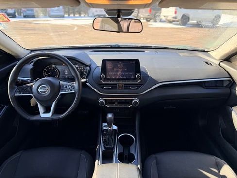 Used 2021 Nissan Altima 2.5 S FWD image 18