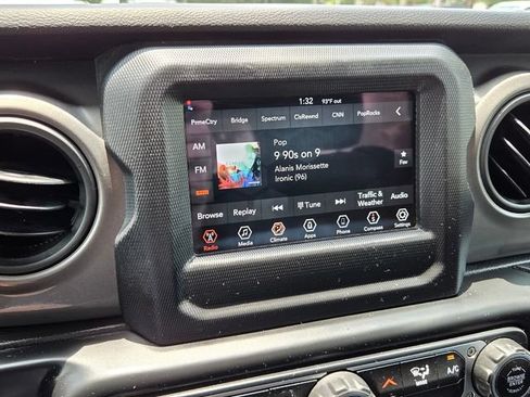 Used 2023 Jeep Wrangler Sport AWD/4WD image 20