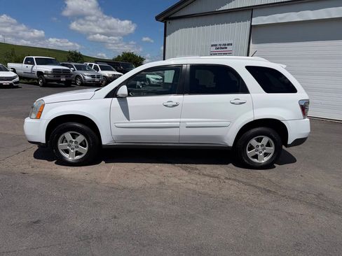 Used 2009 Chevrolet Equinox LT AWD/4WD image 2