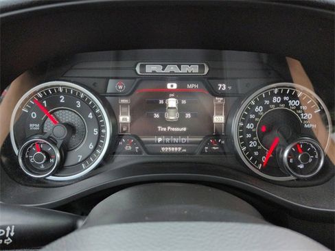 Certified 2022 RAM 1500 Laramie image 29