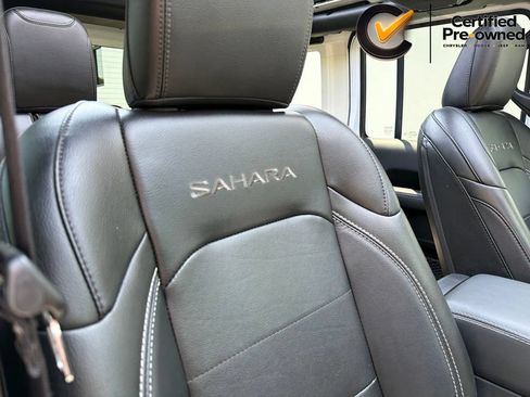 Certified 2022 Jeep Wrangler Unlimited Sahara AWD/4WD image 35