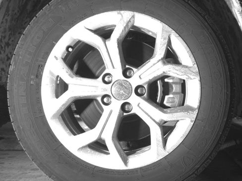 Used 2025 Jeep Compass Latitude image 13