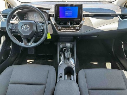 Used 2025 Toyota Corolla LE FWD image 11