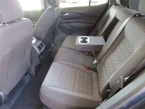 Used 2023 Chevrolet Equinox LT w/ LPO, Floor Liner Package FWD image 19