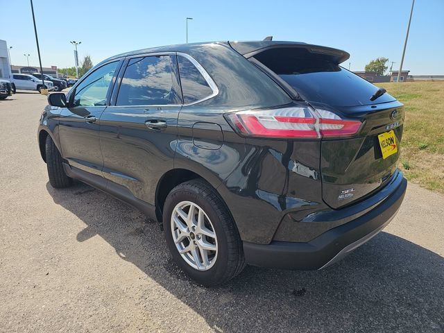 Used 2024 Ford Edge SEL w/ Convenience Package AWD/4WD image 3