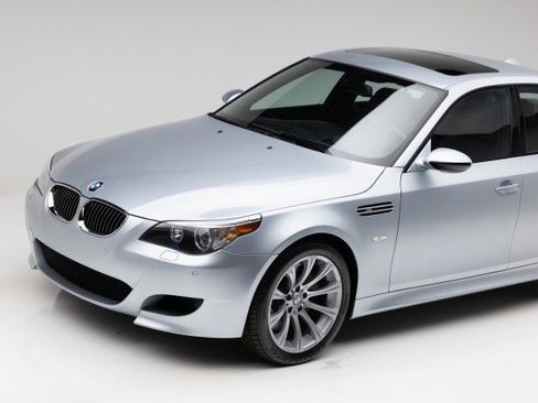 Used 2006 BMW M5 image 17