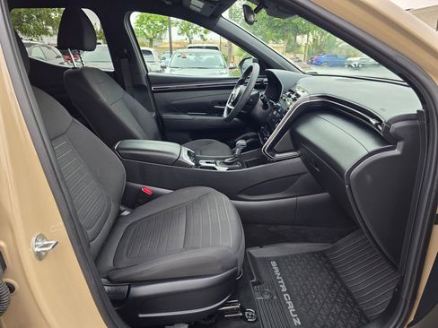 Certified 2024 Hyundai Santa Cruz SEL image 10