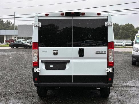 Used 2025 RAM ProMaster 2500 w/ U-Haul Equipment Group FWD image 6