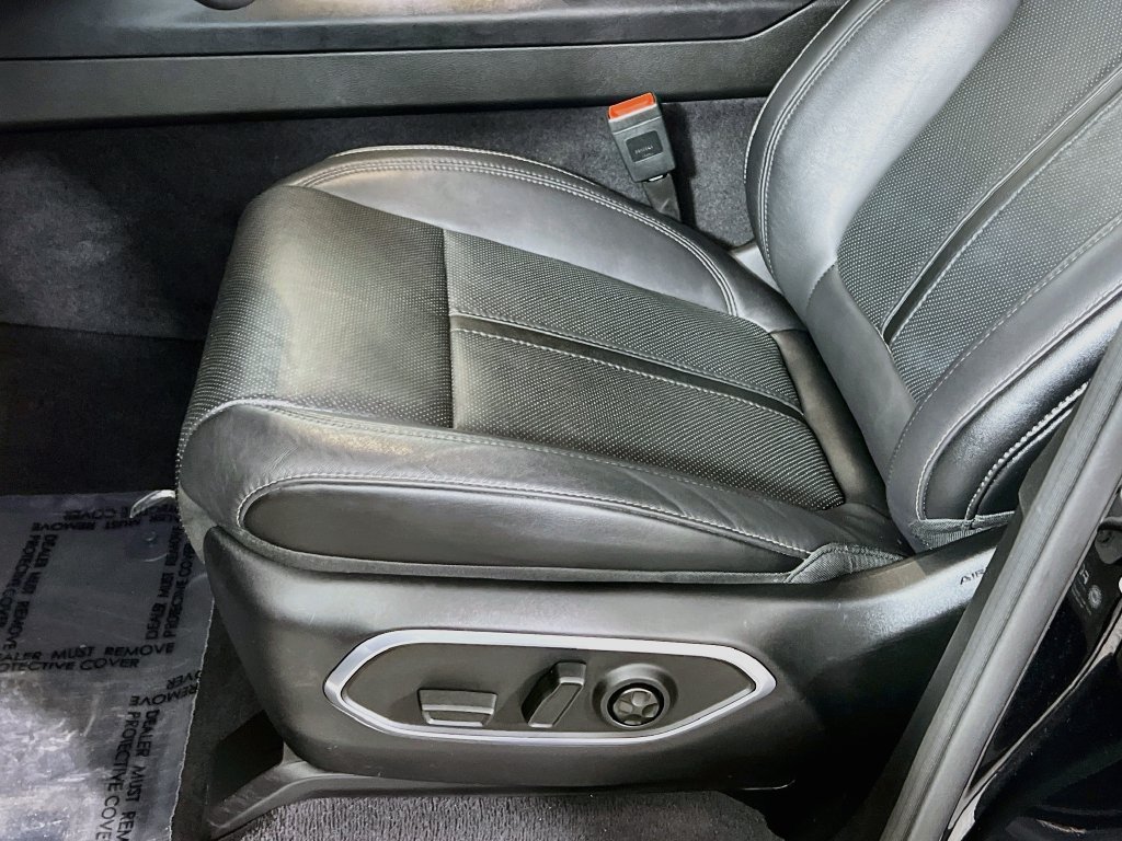 Used 2023 Jeep Wagoneer Series II AWD/4WD image 25
