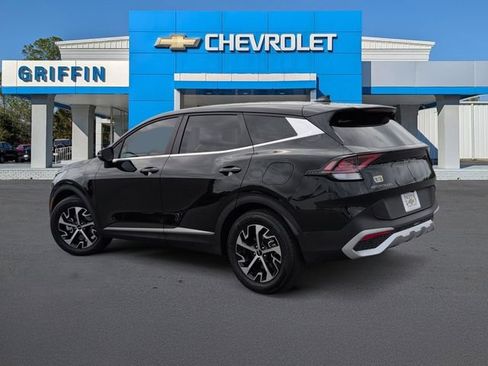 Used 2025 Kia Sportage EX FWD image 9