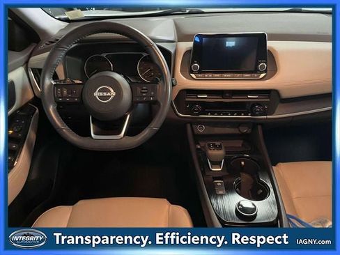 Used 2023 Nissan Rogue SV w/ SV Premium B Package AWD/4WD image 13
