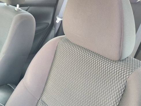 Used 2018 Nissan Rogue Sport S AWD/4WD image 17
