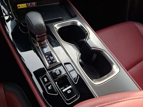 Used 2025 Lexus NX 250 AWD w/ Premium Package image 10