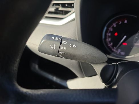 Used 2023 Toyota RAV4 XLE image 29