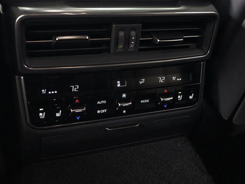 Certified 2025 Lexus LX 700h Overtrail image 39