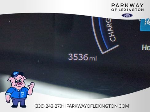 Used 2025 Toyota Camry SE w/ Convenience Package FWD image 19