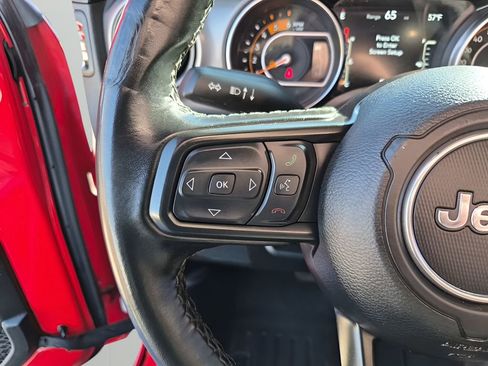 Used 2021 Jeep Gladiator Willys image 32