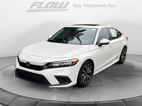Used 2024 Honda Civic EX image 3