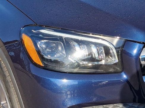 Used 2021 Mercedes-Benz GLS 450 4MATIC image 11