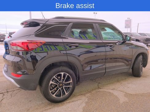 Used 2025 Chevrolet TrailBlazer LT image 9