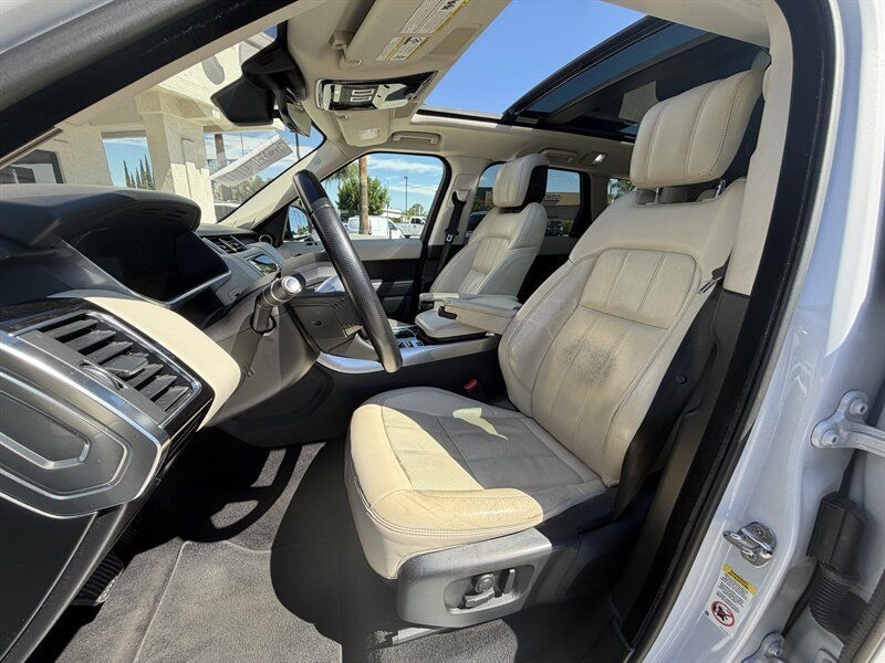 Used 2020 Land Rover Range Rover Sport HSE AWD/4WD image 8
