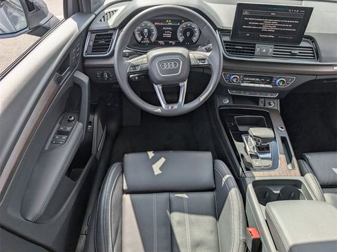 Used 2024 Audi Q5 e Premium Plus image 22