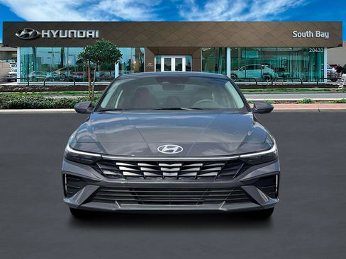 New 2026 Hyundai Elantra SE image 12